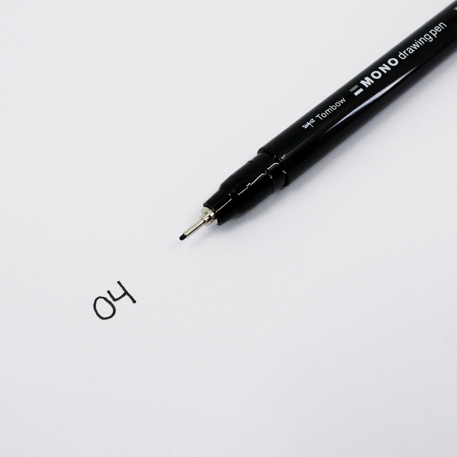 Tombow • fineliner mono drawing pen, line width 04 (approx. 0.40 mm), black
