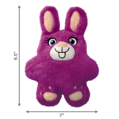 Kong geeft konijn een knuffel