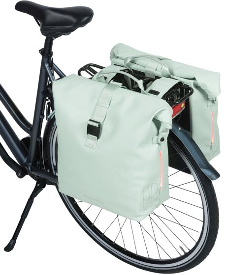 Dubbele fietstas Basil SoHo Nordlicht 41 liter 31 x 13 x 37 cm - pastelgroen