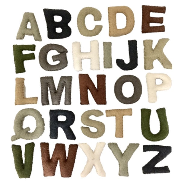 Papoose Toys Papoose Toys Hoofdletters Alfabet Natuurlijk Gestikt 7cm H